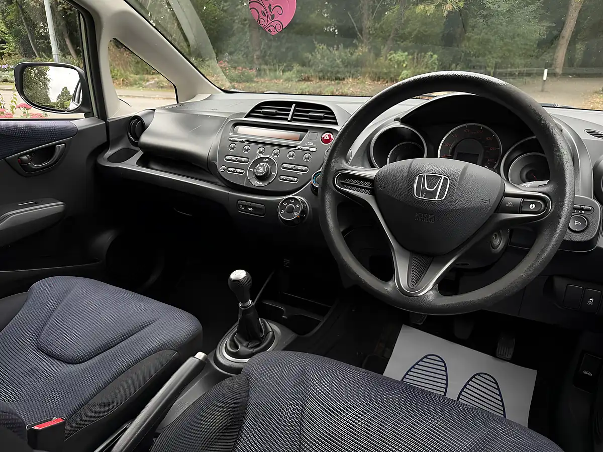 Used 2012 Honda Jazz S Silver - Interior and Exterior details 15