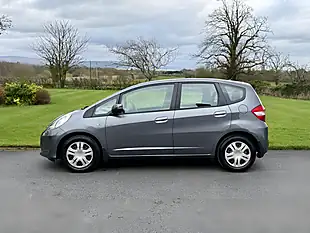 Used 2012 Honda Jazz Se Grey - Interior and Exterior details 4