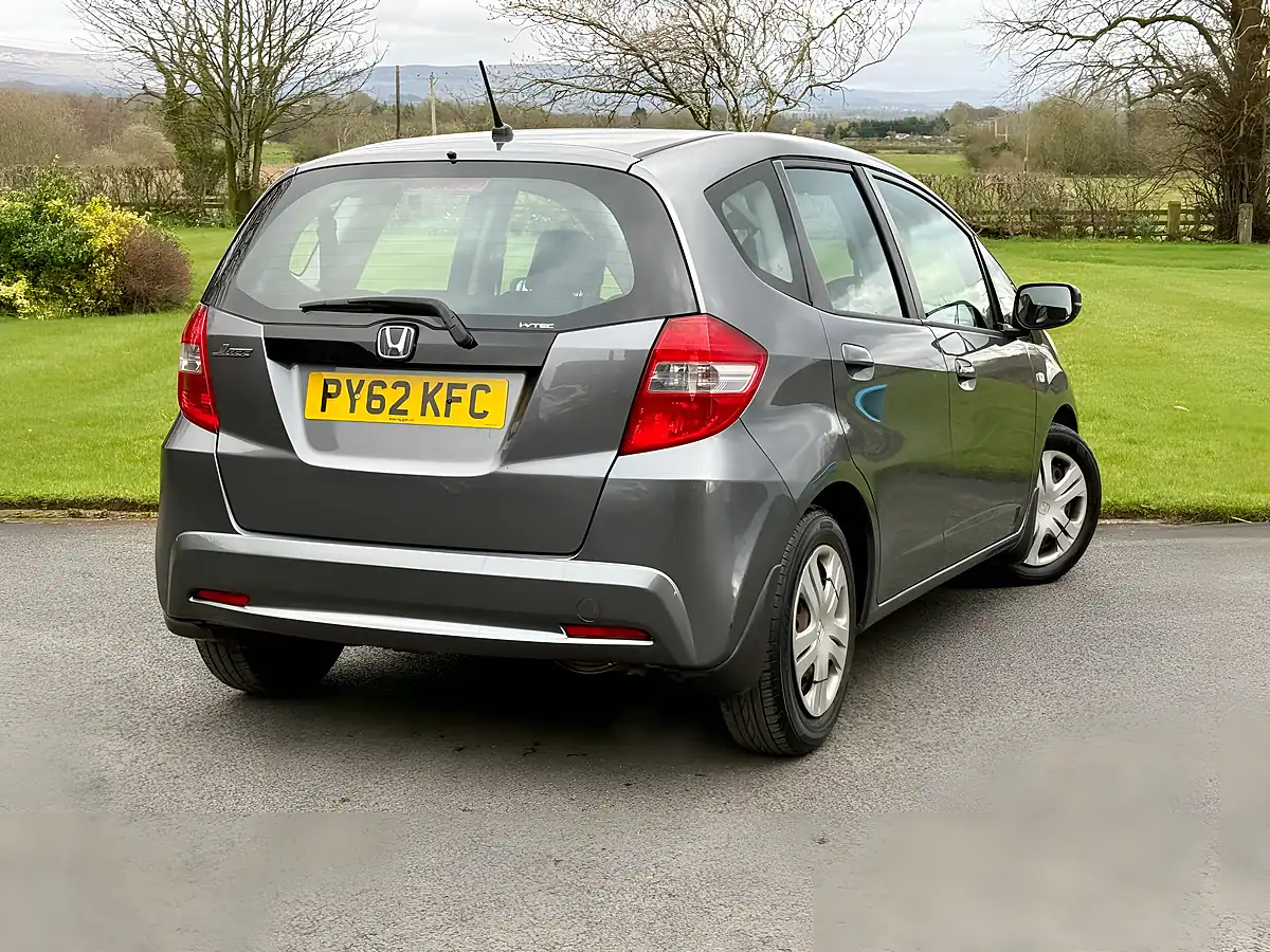 Used 2012 Honda Jazz Se Grey - Interior and Exterior details 5