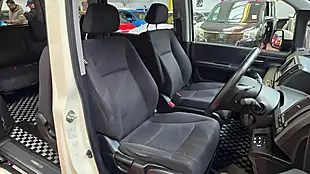 Used 2012 Honda Stepwagon Spada White - Interior and Exterior details 4