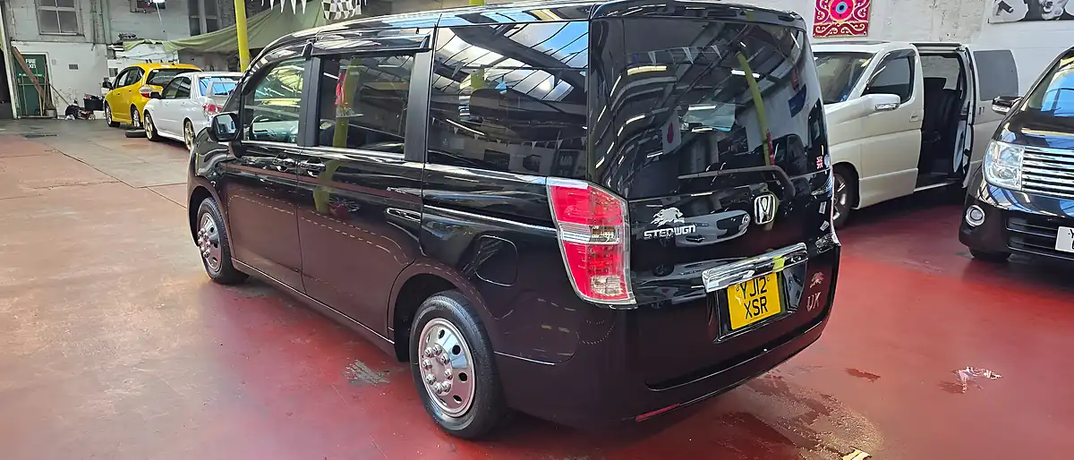Used 2012 Honda Stepwagon Uk Satnav Black - Interior and Exterior details 14