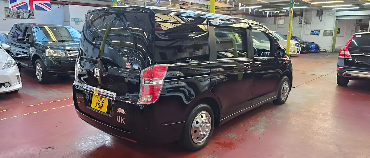 Used 2012 Honda Stepwagon Uk Satnav Black - Interior and Exterior details 16