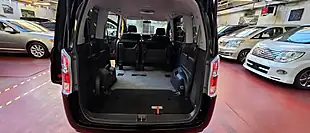 Used 2012 Honda Stepwagon Uk Satnav Black - Interior and Exterior details 18