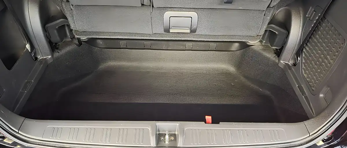 Used 2012 Honda Stepwagon Uk Satnav Black - Interior and Exterior details 20