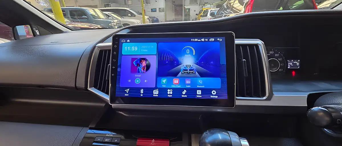 Used 2012 Honda Stepwagon Uk Satnav Black - Interior and Exterior details 9