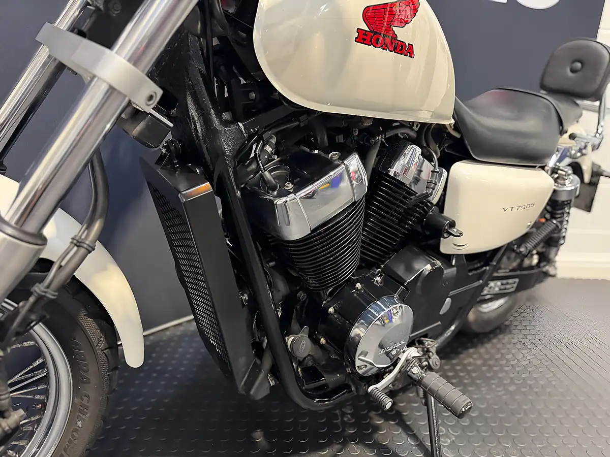Used 2012 Honda VT750 Shadow - Interior and Exterior details 16