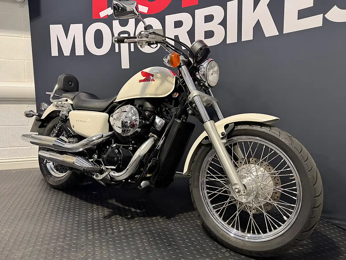 Used 2012 Honda VT750 Shadow - Interior and Exterior details 5