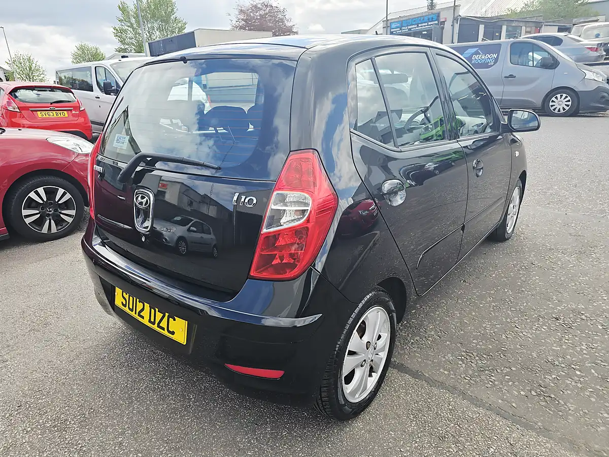 Used 2012 Hyundai i10 Active Black - Interior and Exterior details 4