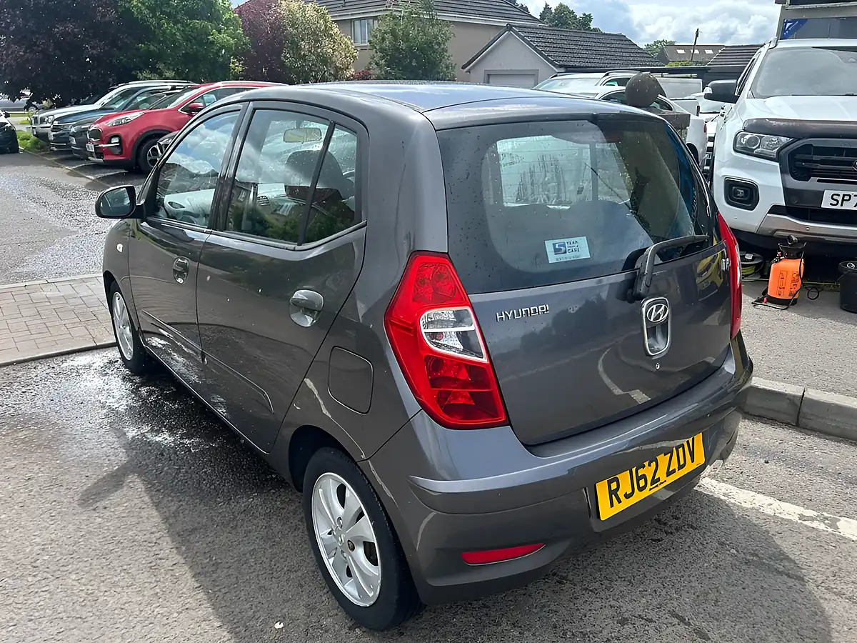 Used 2012 Hyundai I10 Active Grey - Interior and Exterior details 5
