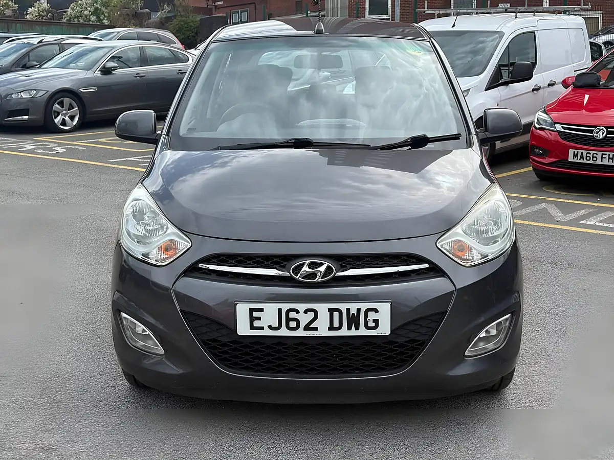 Used 2012 Hyundai I10 Active Grey - Interior and Exterior details 2