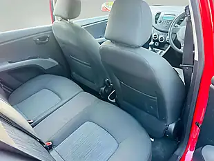 Used 2012 Hyundai I10 Active Red - Interior and Exterior details 11
