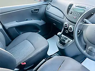 Used 2012 Hyundai I10 Active Red - Interior and Exterior details 9