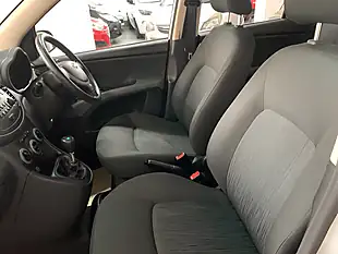 Used 2012 Hyundai i10 Active Silver - Interior and Exterior details 11