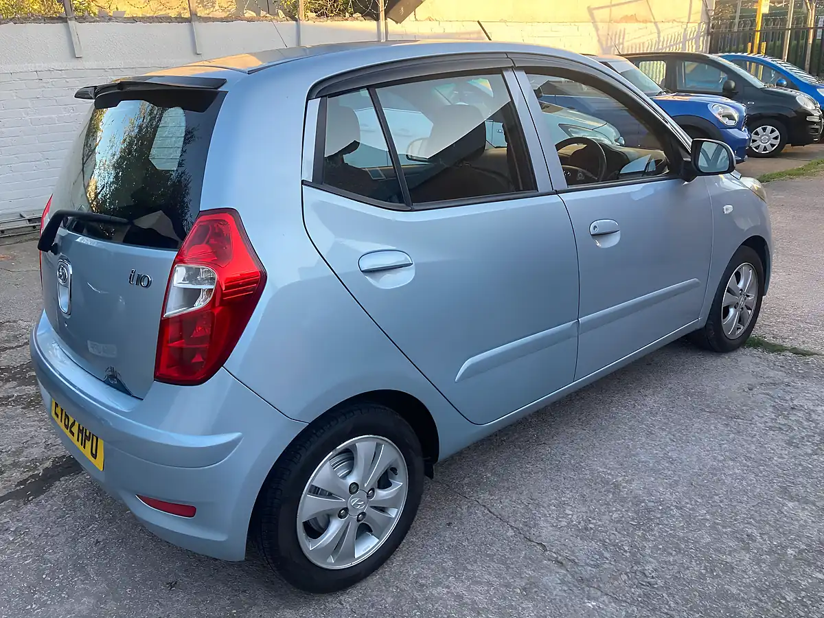 Used 2012 Hyundai I10 Active Silver - Interior and Exterior details 5