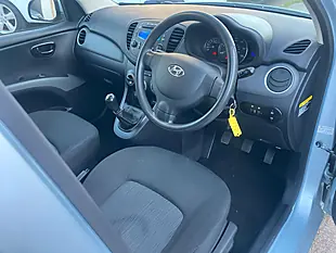 Used 2012 Hyundai I10 Active Silver - Interior and Exterior details 6