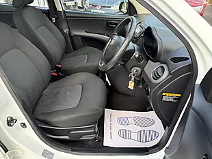 Used 2012 Hyundai I10 Active White - Interior and Exterior details 12