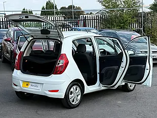 Used 2012 Hyundai I10 Active White - Interior and Exterior details 2