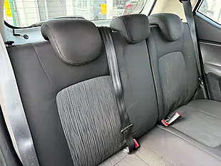 Used 2012 Hyundai I10 Active White - Interior and Exterior details 4