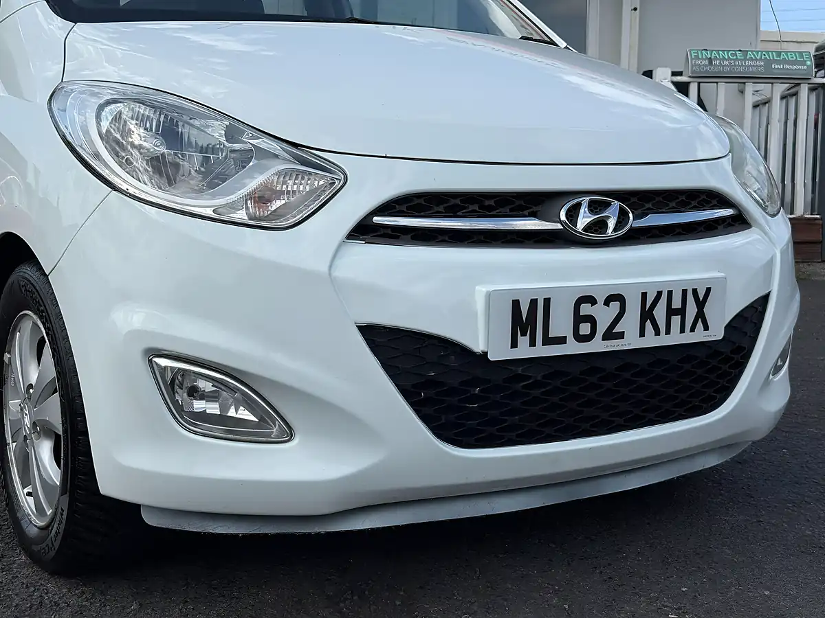 Used 2012 Hyundai I10 Active White - Interior and Exterior details 9