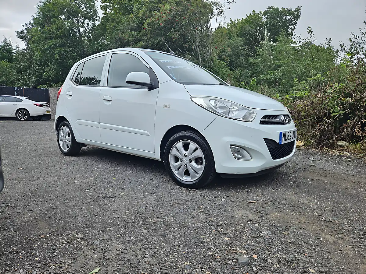 Used 2012 Hyundai i10 Active White - Front View