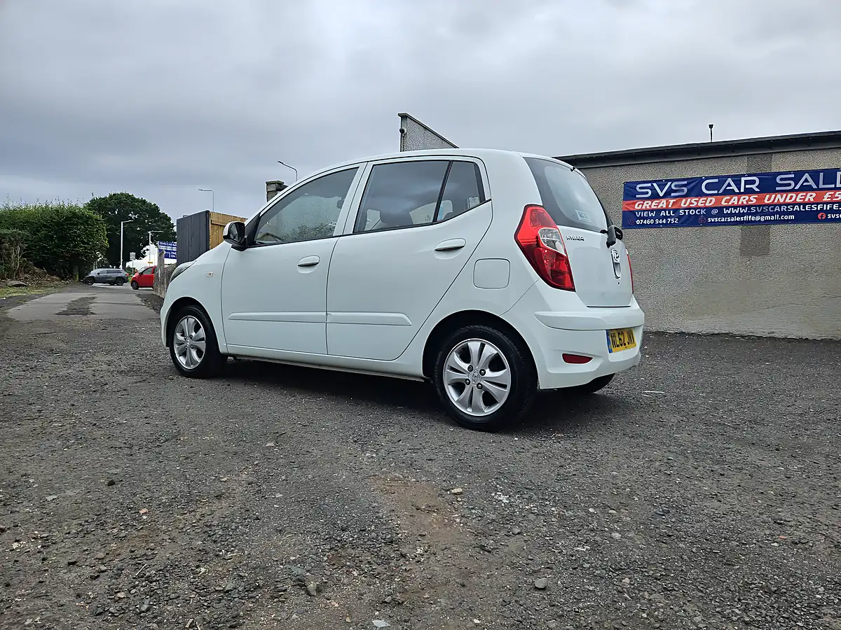 Used 2012 Hyundai i10 Active White - Interior and Exterior details 15