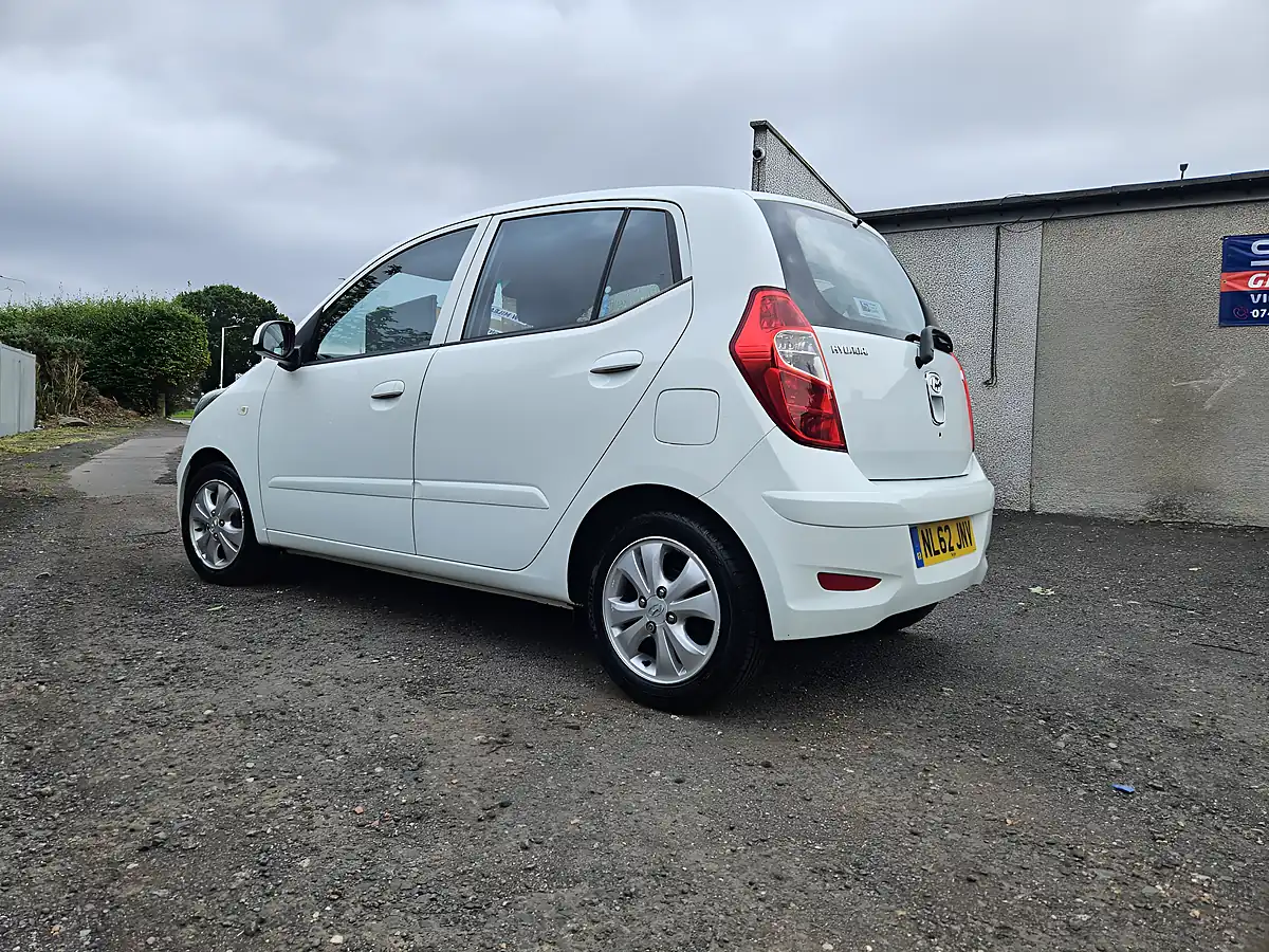 Used 2012 Hyundai i10 Active White - Interior and Exterior details 4