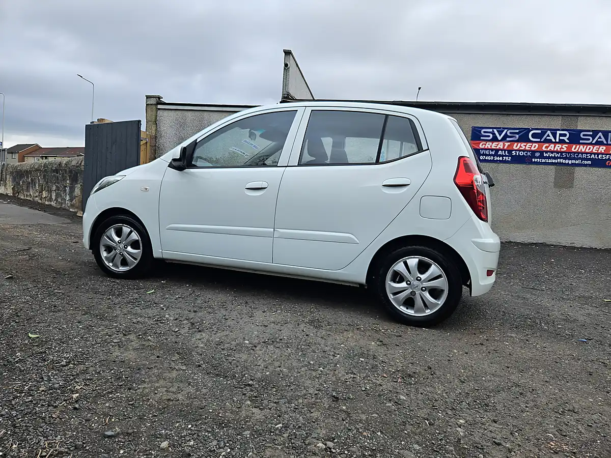 Used 2012 Hyundai i10 Active White - Interior and Exterior details 5