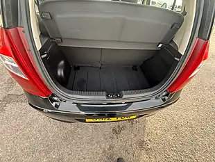 Used 2012 Hyundai i10 Classic Black - Interior and Exterior details 13