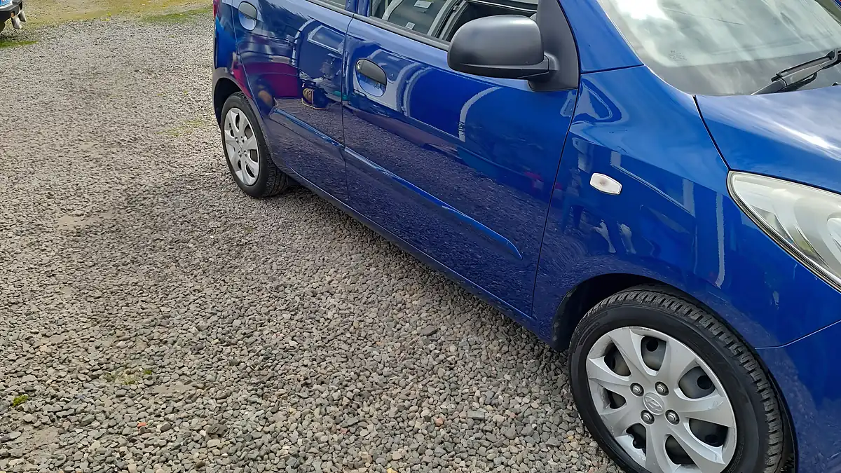 Used 2012 Hyundai i10 Classic Blue - Interior and Exterior details 11
