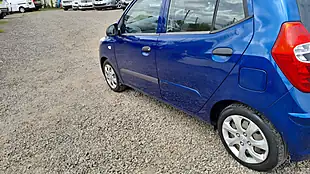Used 2012 Hyundai i10 Classic Blue - Interior and Exterior details 13