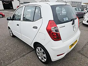 Used 2012 Hyundai i10 Classic White - Interior and Exterior details 3