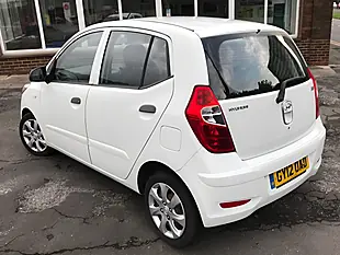 Used 2012 Hyundai I10 Classic White - Interior and Exterior details 16