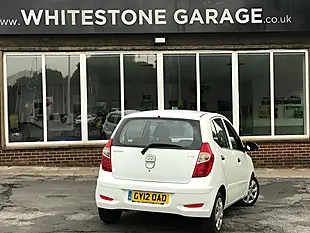 Used 2012 Hyundai I10 Classic White - Interior and Exterior details 17