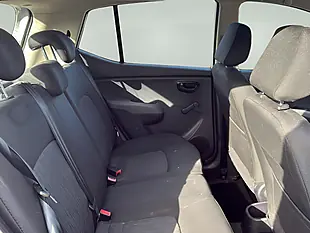 Used 2012 Hyundai I10 Classic White - Interior and Exterior details 8
