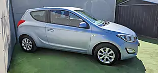 Used 2012 Hyundai I20 Active Blue - Interior and Exterior details 7
