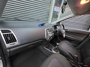 Used 2012 Hyundai I20 Active Silver - Interior and Exterior details 10
