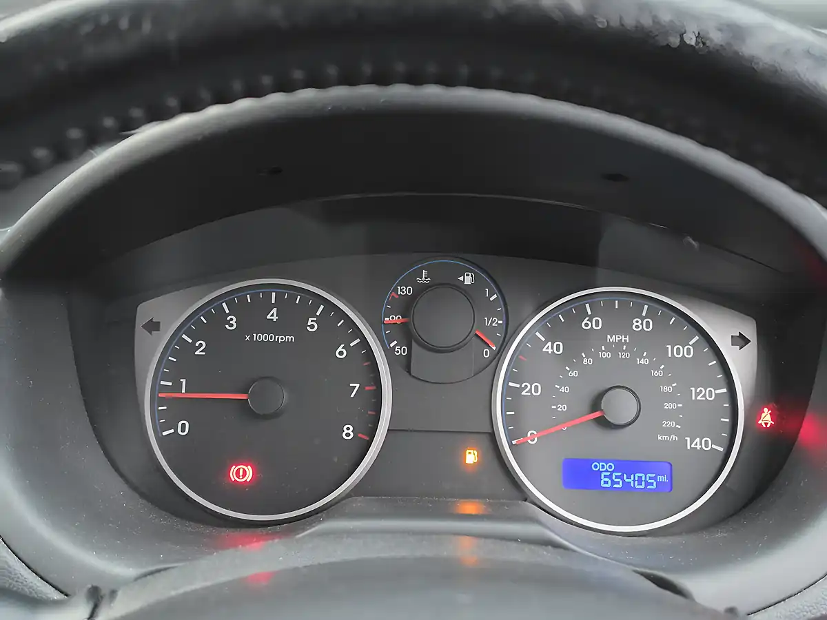 Used 2012 Hyundai I20 Active Silver - Interior and Exterior details 11