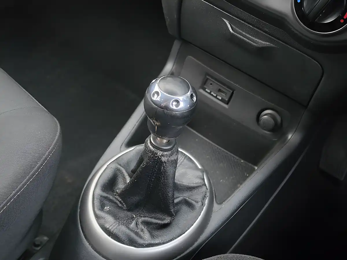 Used 2012 Hyundai I20 Active Silver - Interior and Exterior details 13
