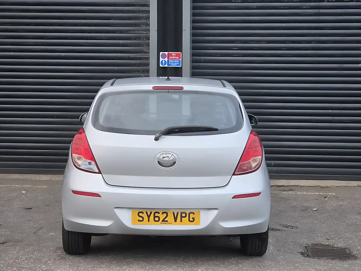 Used 2012 Hyundai I20 Active Silver - Interior and Exterior details 14