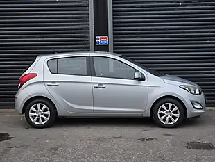 Used 2012 Hyundai I20 Active Silver - Interior and Exterior details 7
