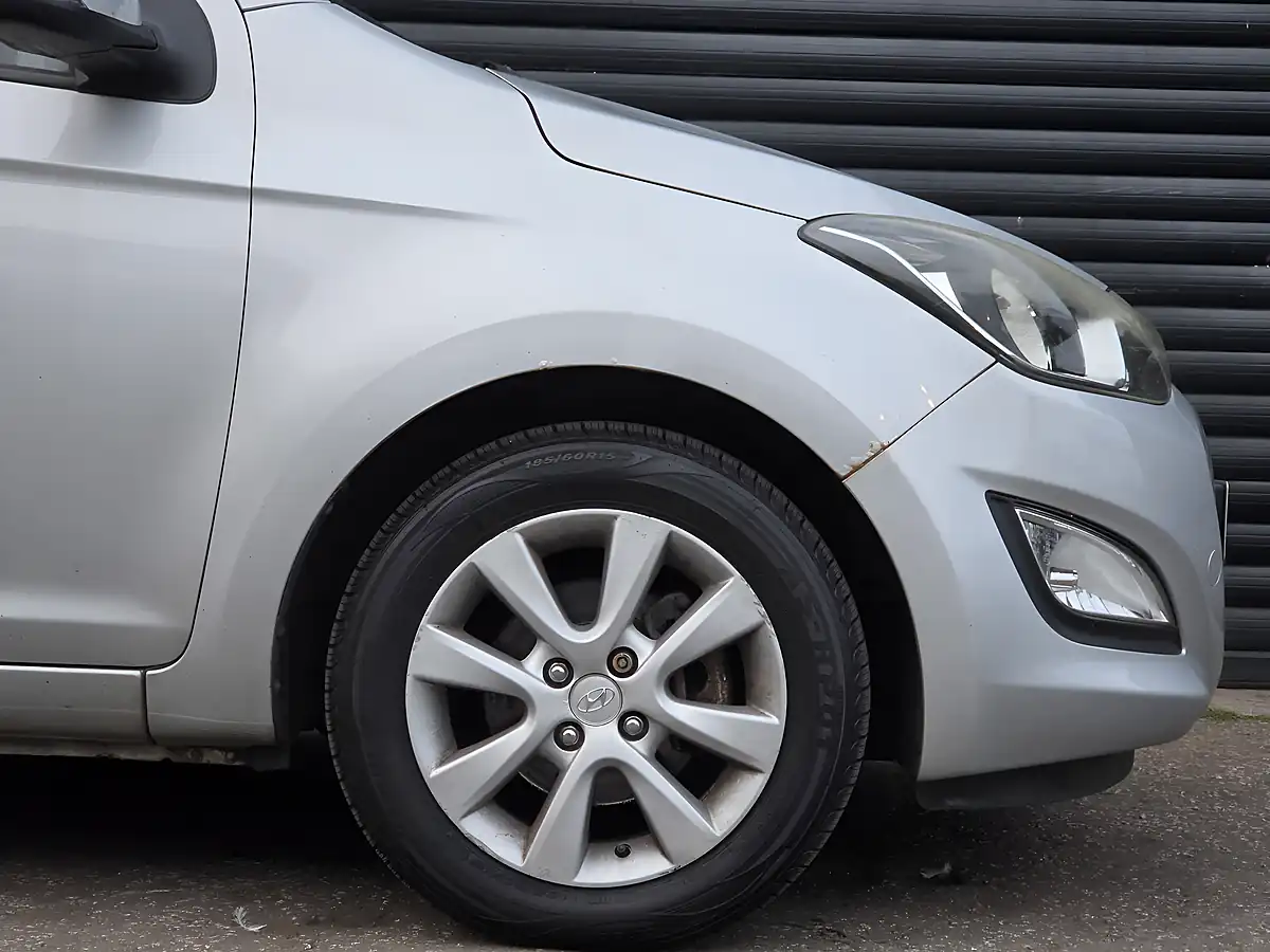 Used 2012 Hyundai I20 Active Silver - Interior and Exterior details 8