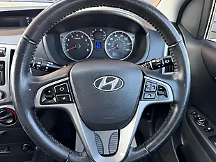 Used 2012 Hyundai i20 Active Silver - Interior and Exterior details 15