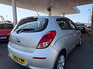 Used 2012 Hyundai i20 Active Silver - Interior and Exterior details 6