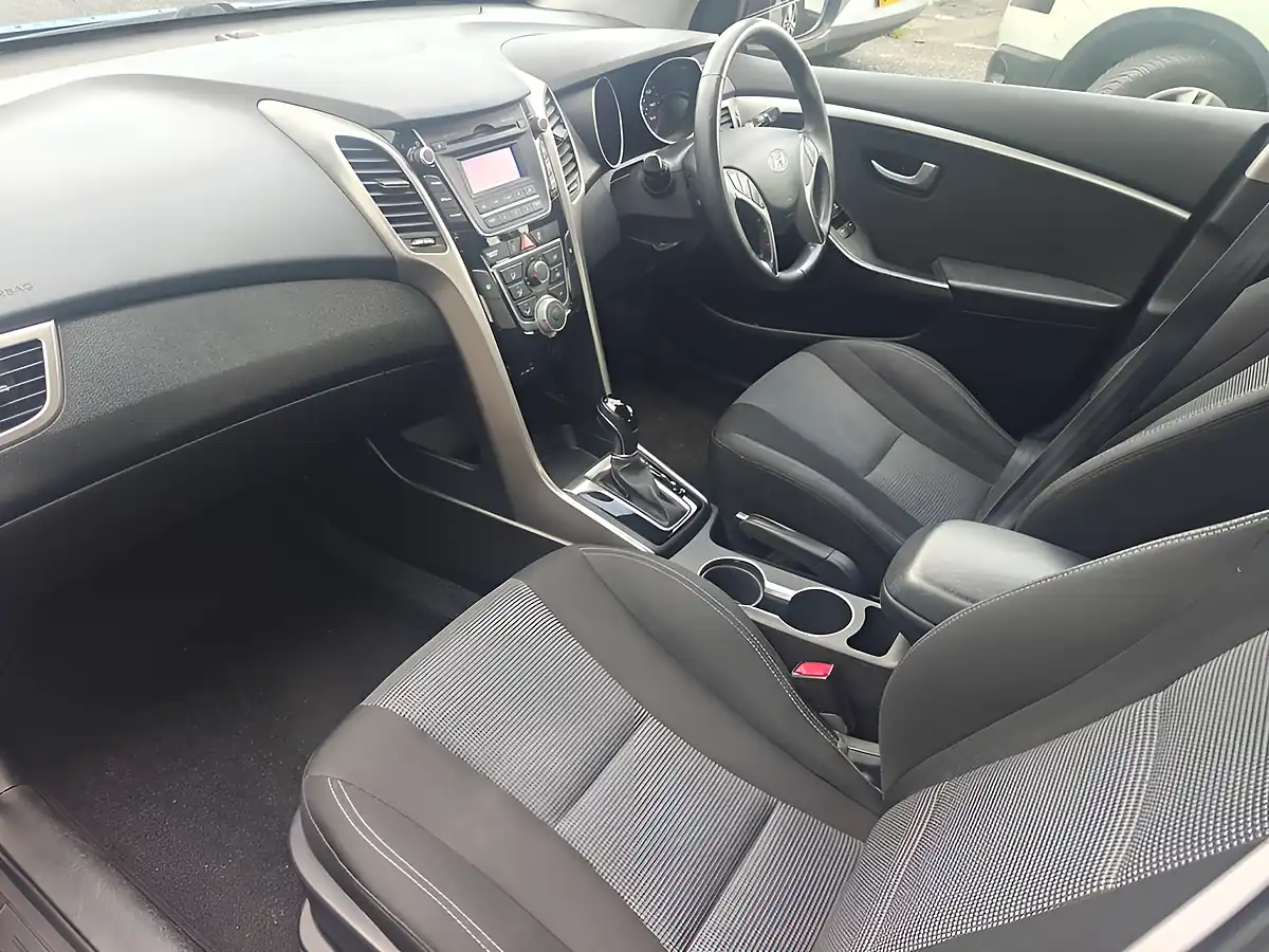 Used 2012 Hyundai I30 Active Blue - Interior and Exterior details 7