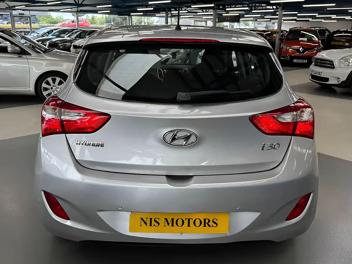 Used 2012 Hyundai i30 Active Silver - Interior and Exterior details 10