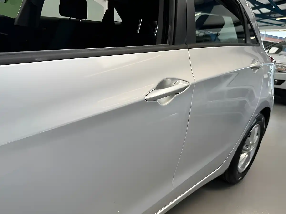 Used 2012 Hyundai i30 Active Silver - Interior and Exterior details 18