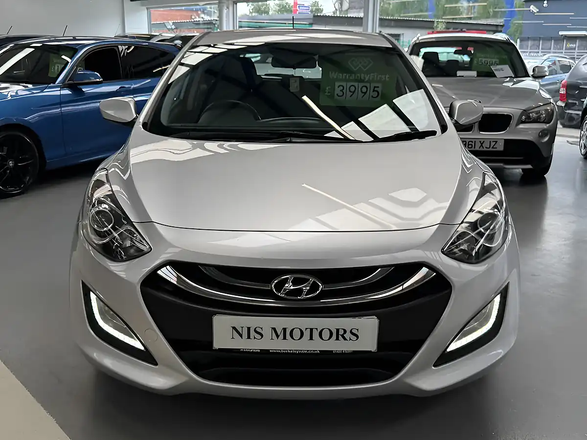 Used 2012 Hyundai i30 Active Silver - Interior and Exterior details 6