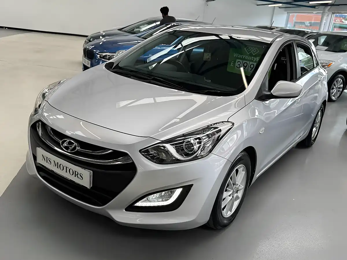 Used 2012 Hyundai i30 Active Silver - Interior and Exterior details 8