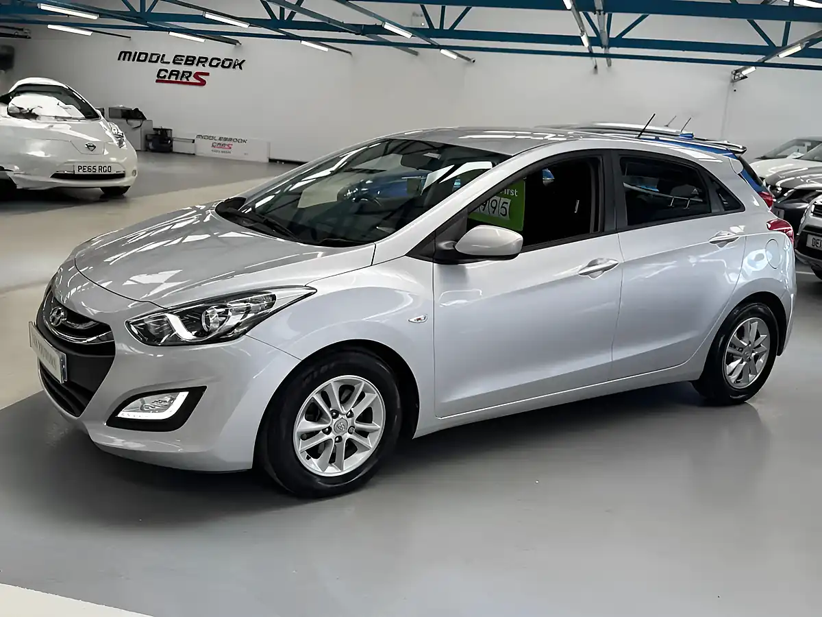Used 2012 Hyundai i30 Active Silver - Interior and Exterior details 9