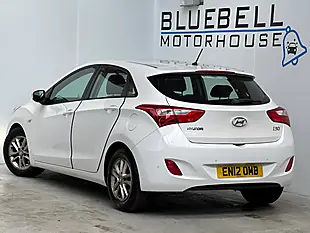 Used 2012 Hyundai I30 Blue Drive Active Creamy White - Interior and Exterior details 4